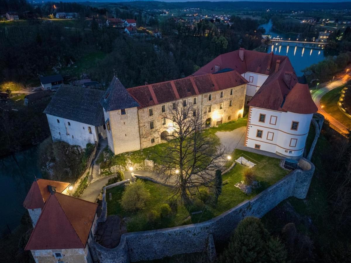 Apartment Ferenac Ozalj Exterior photo